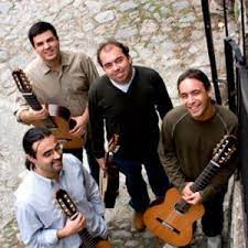 O Quarteto Maogani e sua contribuição para a música popular