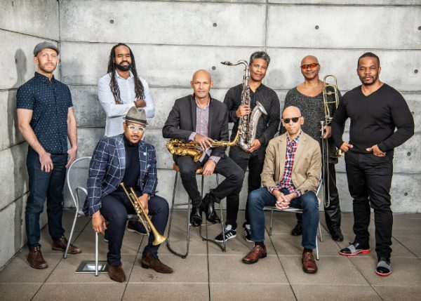 O Jazz doTom, mais Dolores, Vadico, Waldir Azevedo, Pelão e Roberto Menescal. Quer mais?