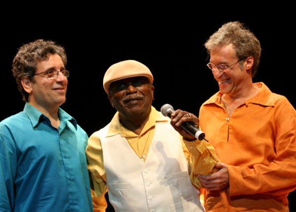 Q tal juntar Moacir Santos, Duke Ellington, Cartola, Macalé, Monsueto e Luiz Gonzaga?